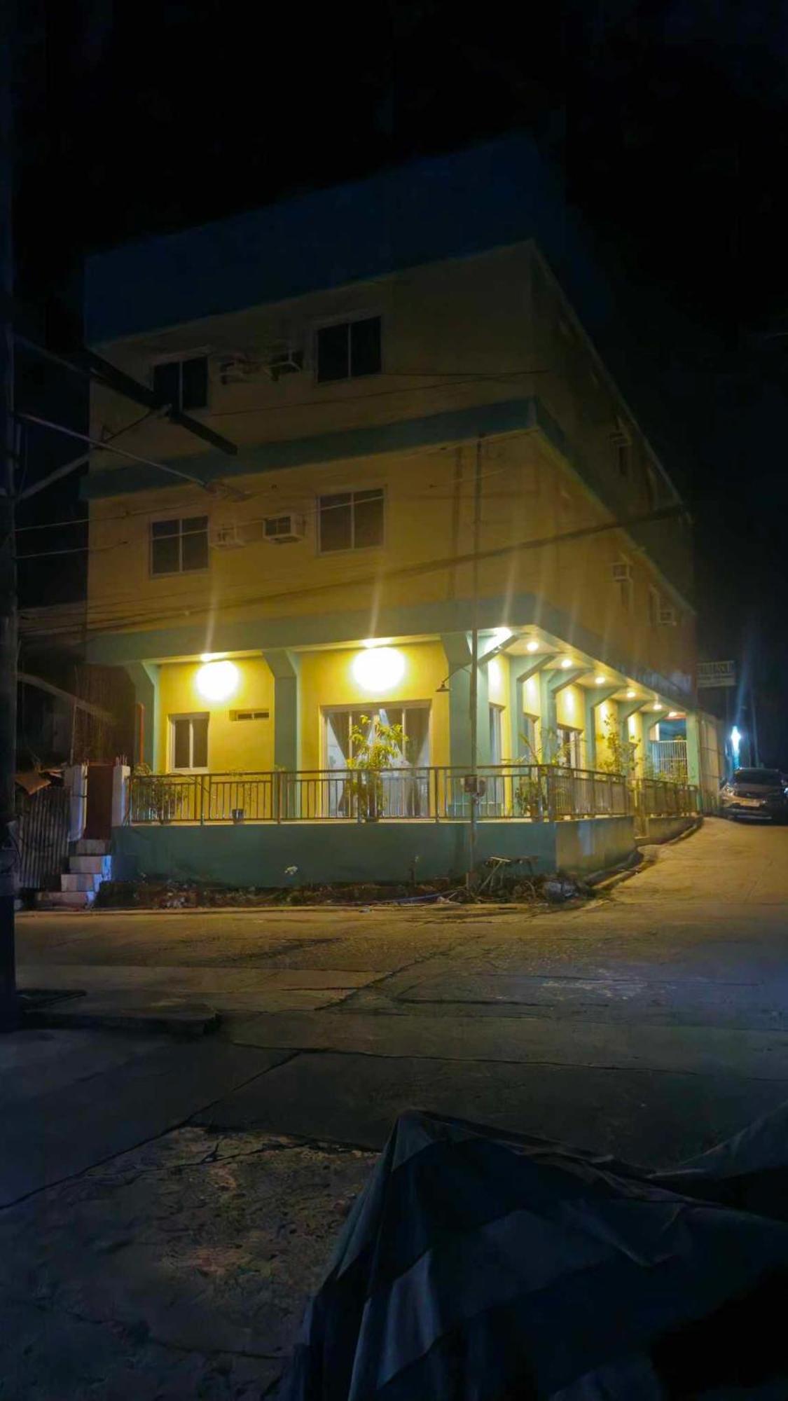 Drossgold Pension House Tubigon Esterno foto