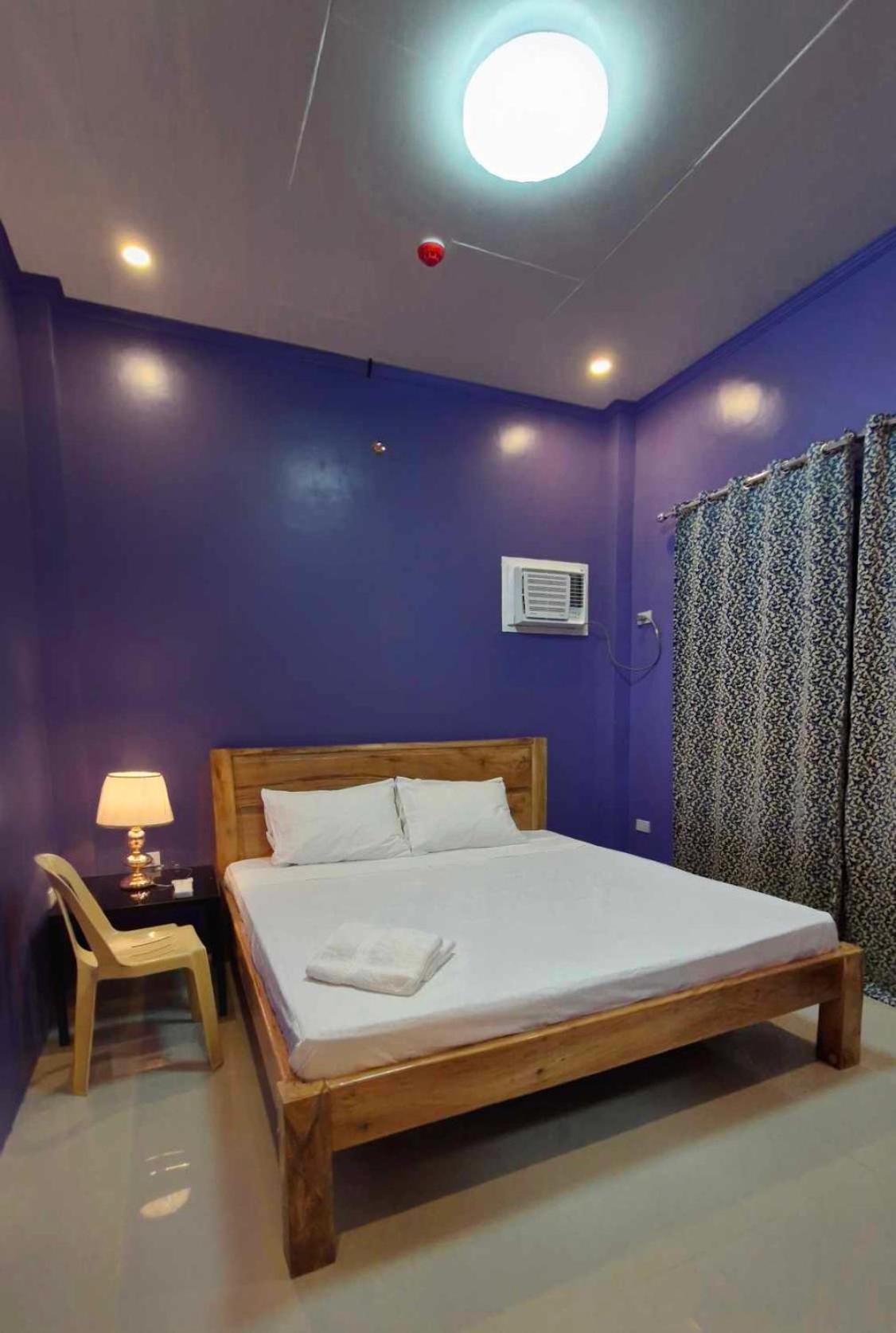 Drossgold Pension House Tubigon Esterno foto